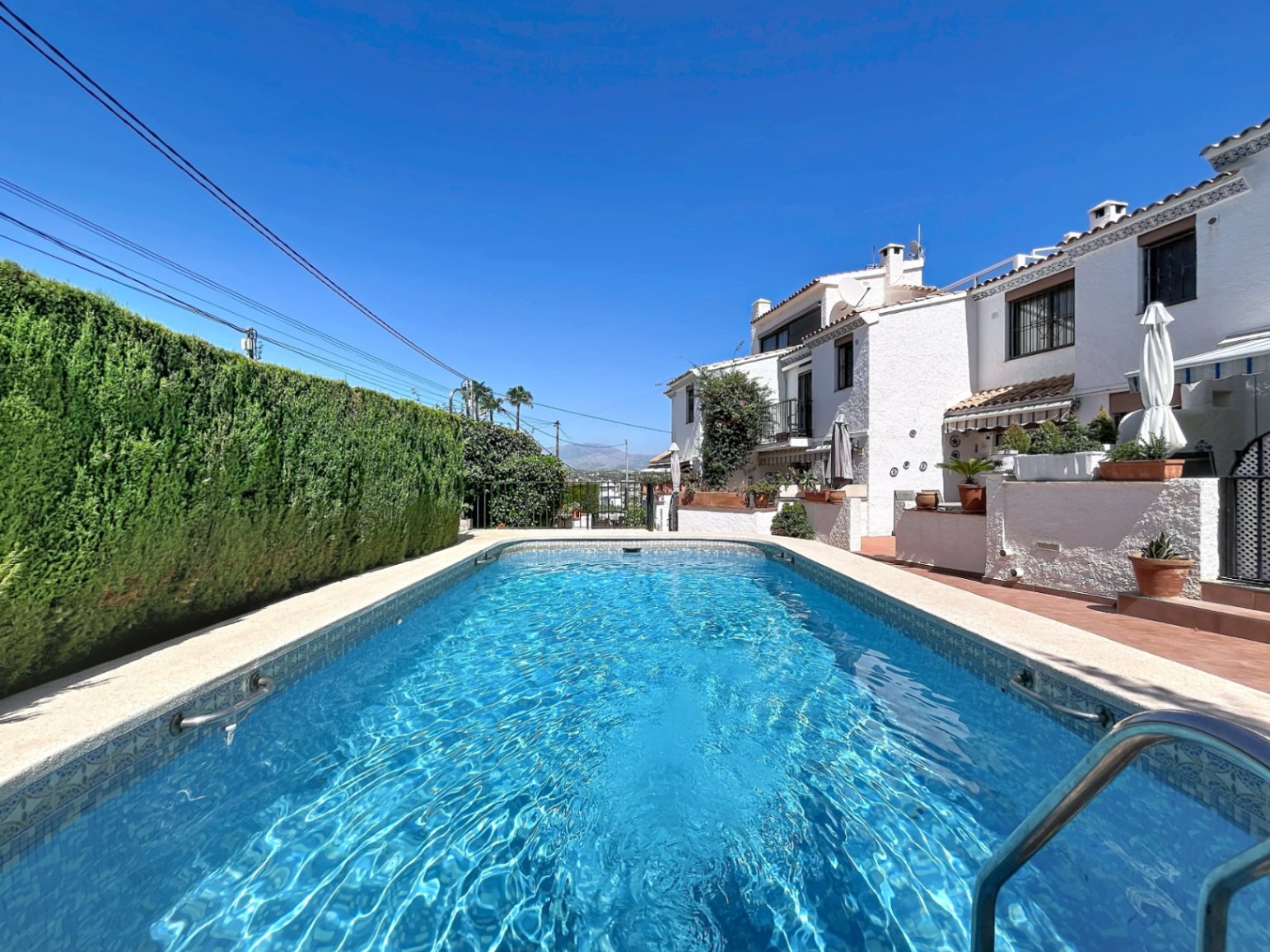 BUNGALOW TIL SALGS I ALBIR