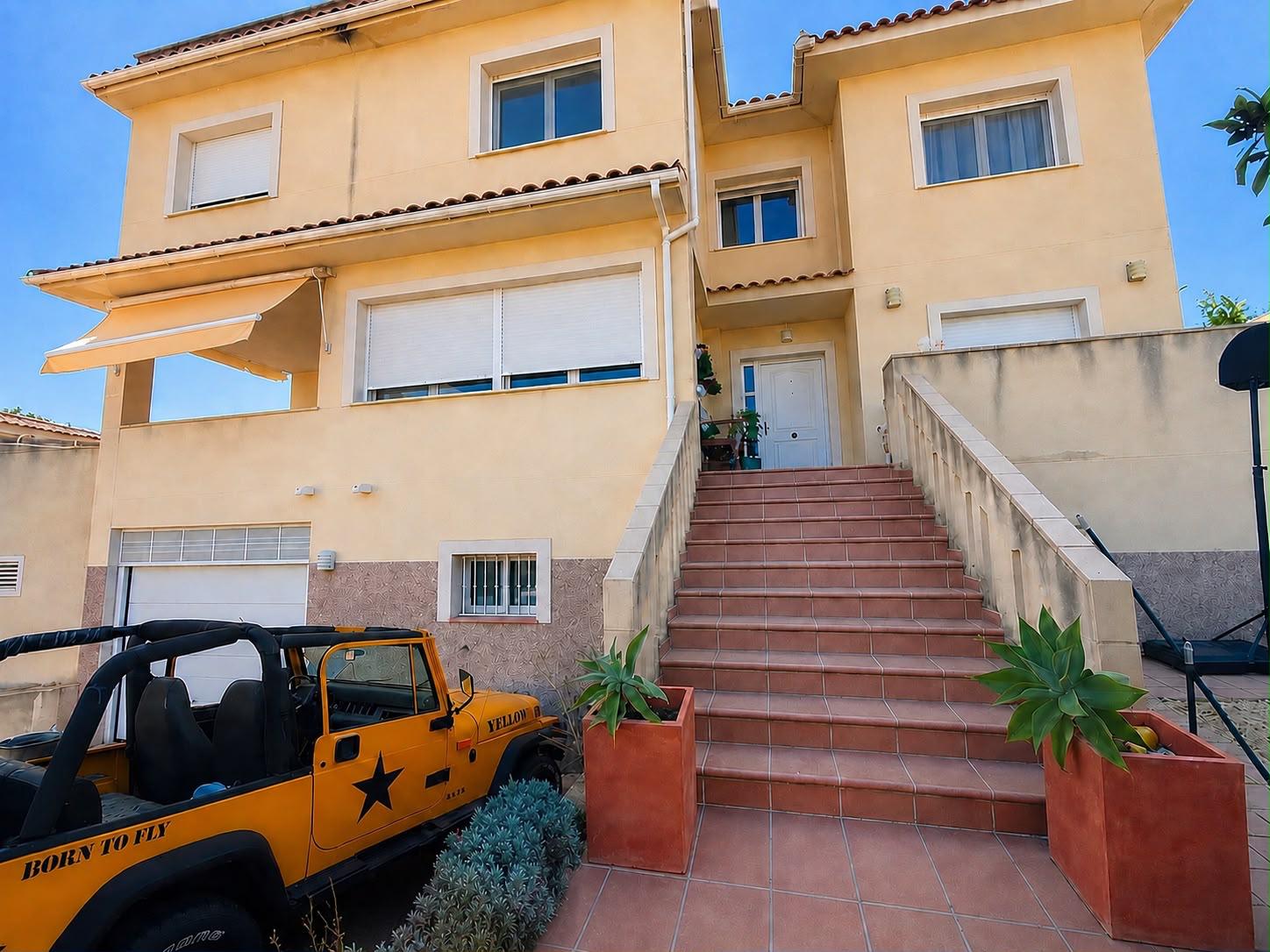 CHALET | VILLA EN VENTA EN LA NUCIA
