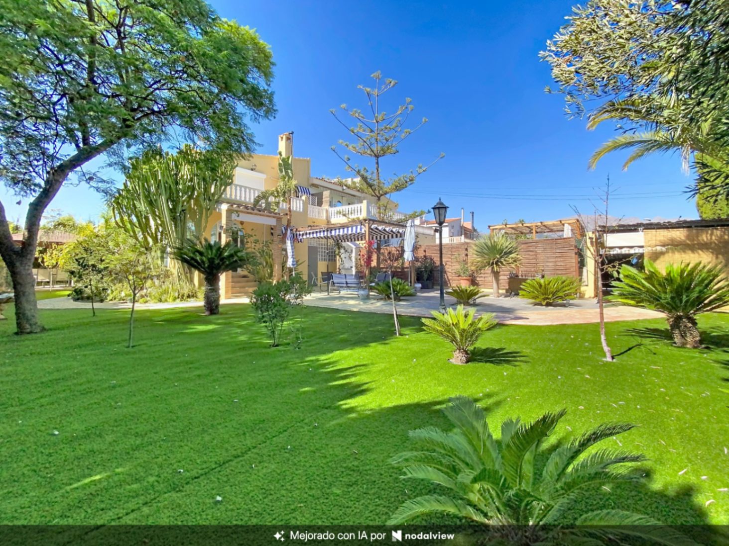 CHALET PAREADO EN VENTA LA NUCIA