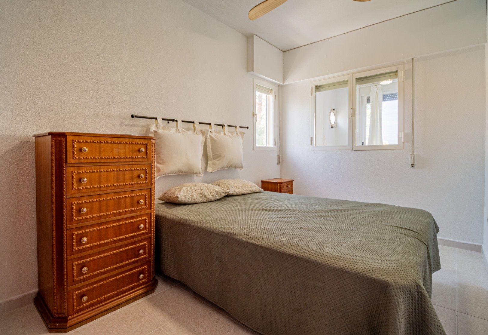APARTAMENTO EN ALQUILER EN EL ALBIR