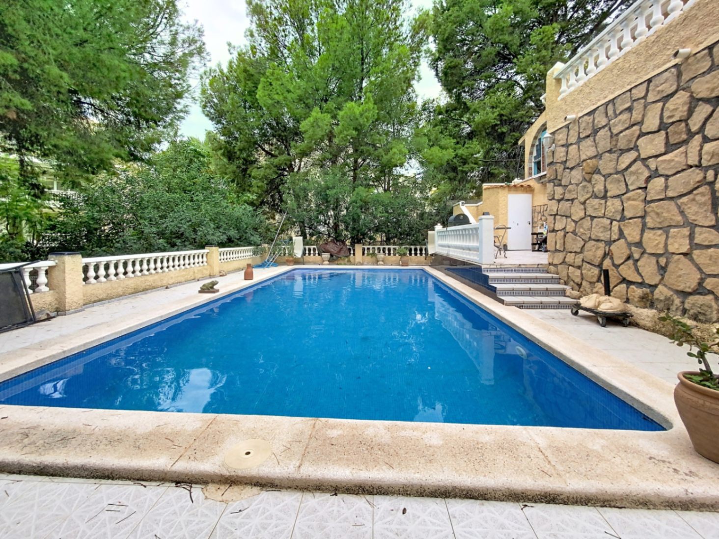 CHALET | VILLA TIL SALGS I LA NUCIA