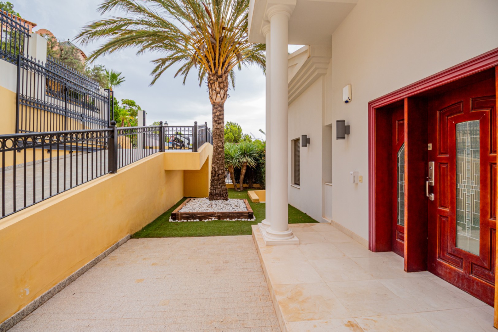 CHALET | VILLA EN VENTA EN ALTEA