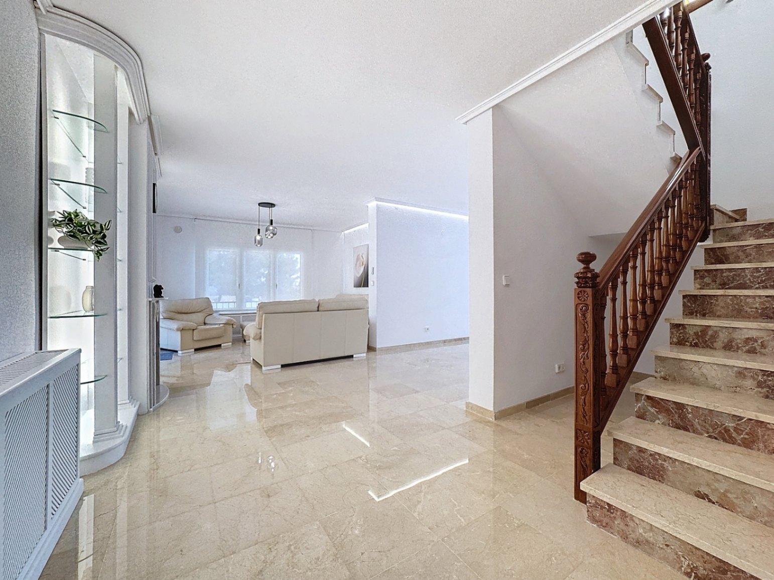 VILLA | VILLA ZUR LANGZEITMIETE IM ZENTRUM VON ALFAZ DEL PI