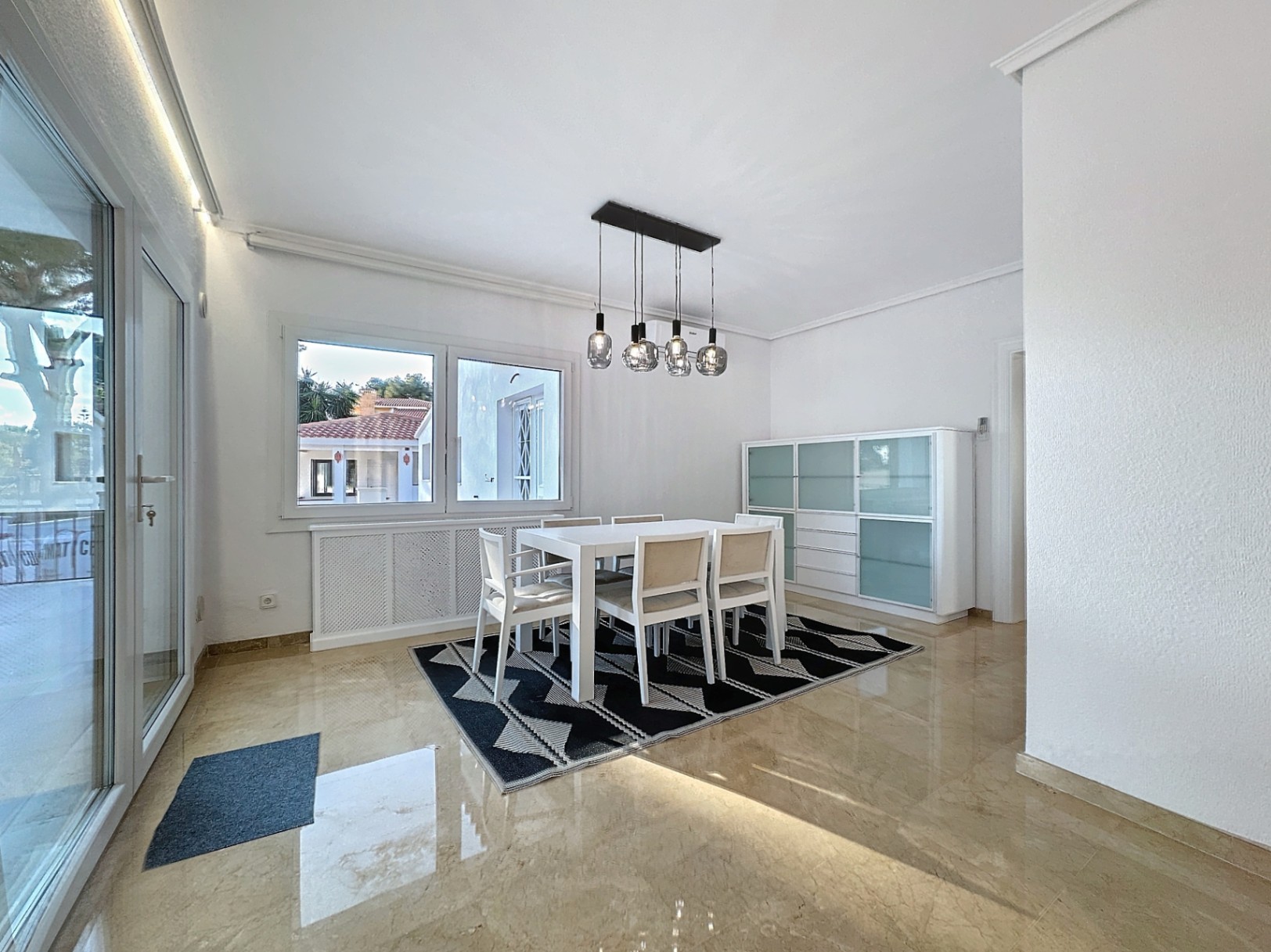 VILLA | VILLA ZUR LANGZEITMIETE IM ZENTRUM VON ALFAZ DEL PI