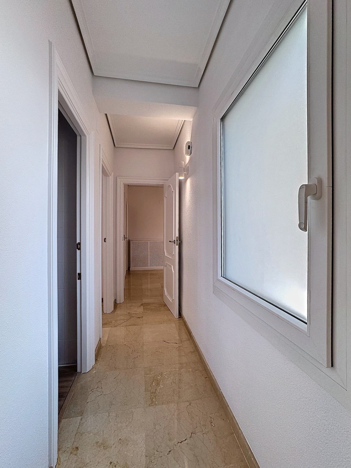 VILLA | VILLA ZUR LANGZEITMIETE IM ZENTRUM VON ALFAZ DEL PI