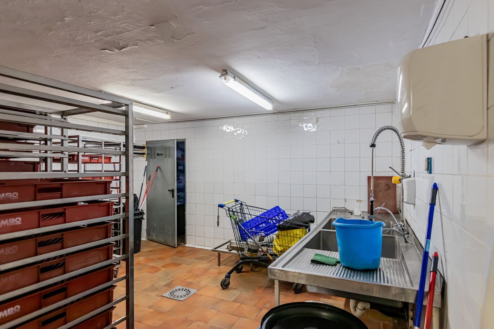 KOMMERSIELLE LOKALER TIL SALGS I EL ALBIR