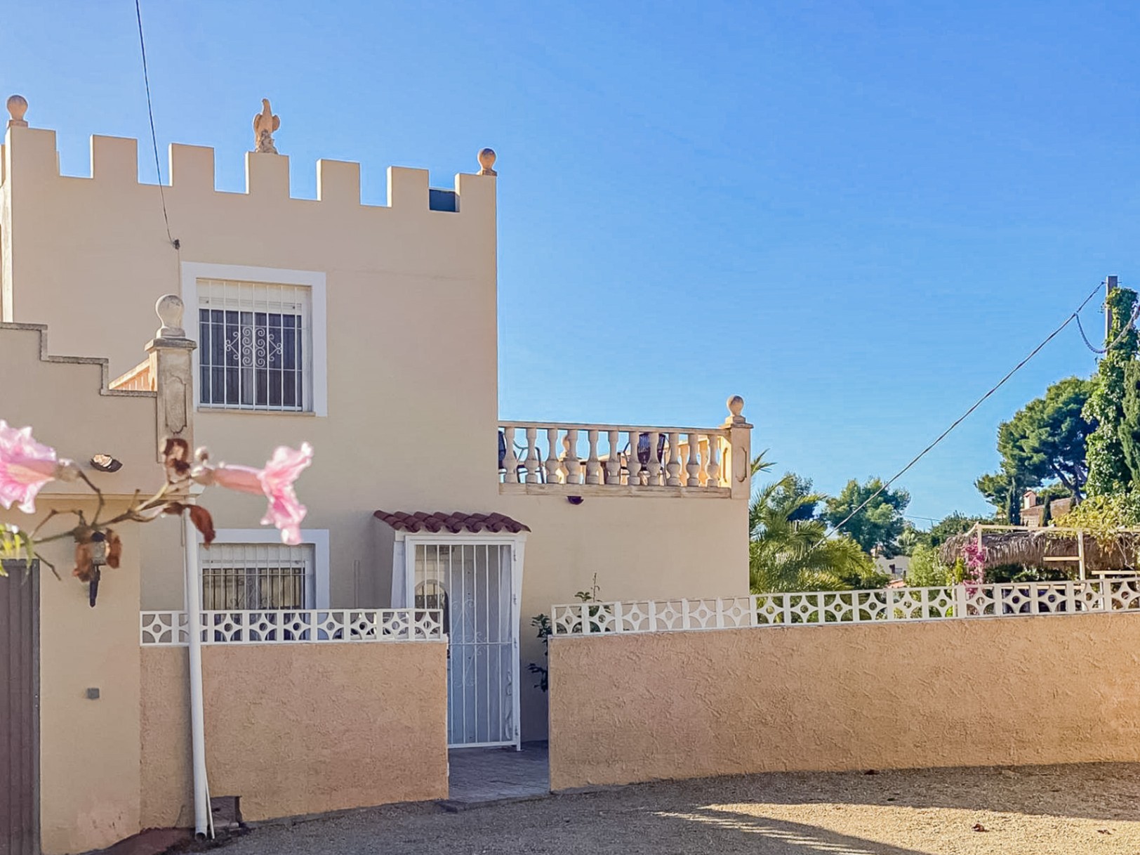 CHALET | VILLA TIL SALGS I LA NUCIA