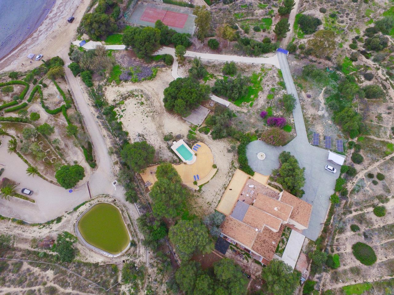 Chalet | Villa à vendre à Villajoyosa sur le front de mer
