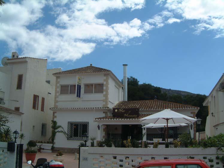 Bedrijfspand te koop in Albir