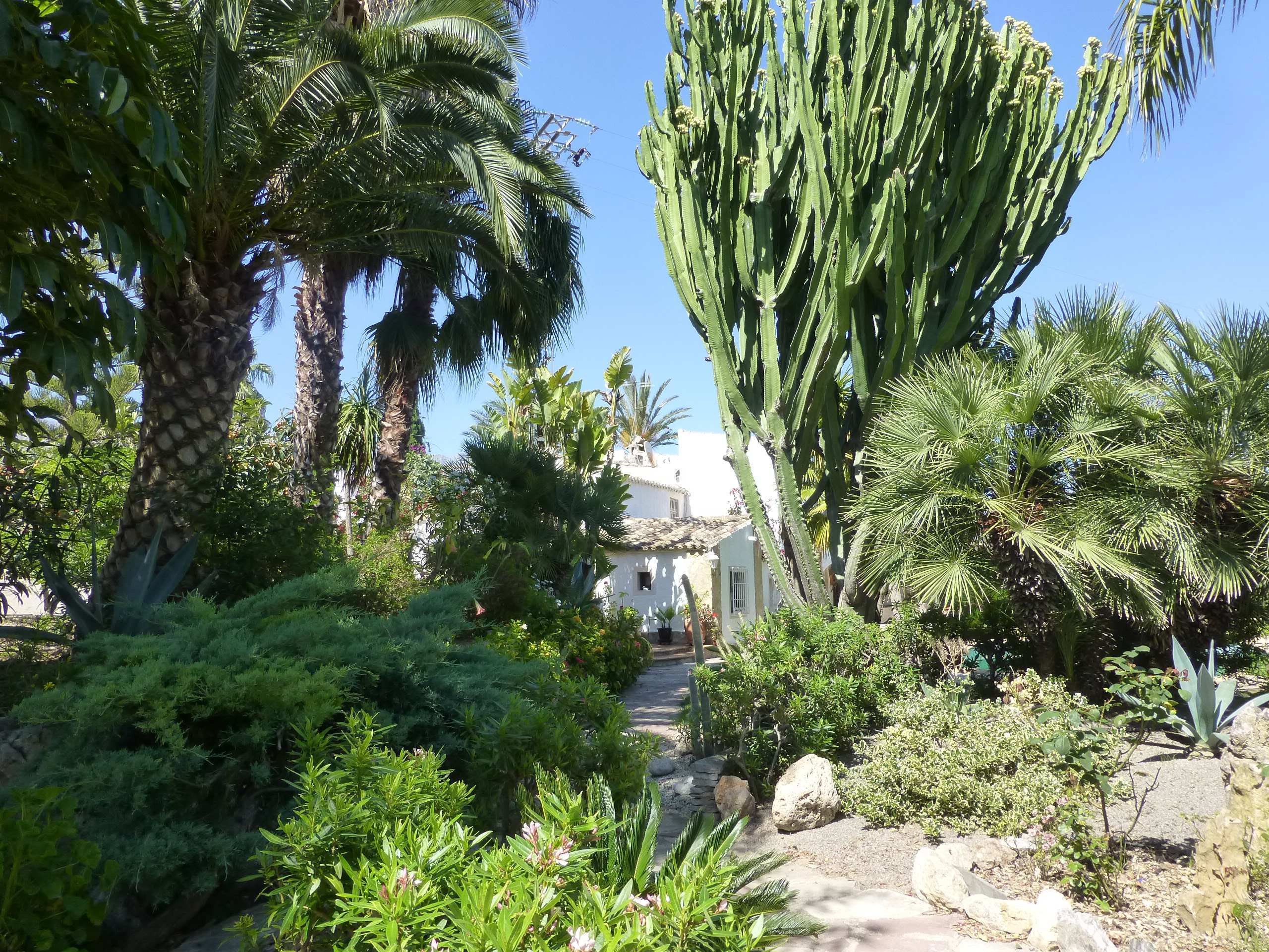 Chalet | Villa zum Verkauf in Altea, mit großem Pool und Gärten