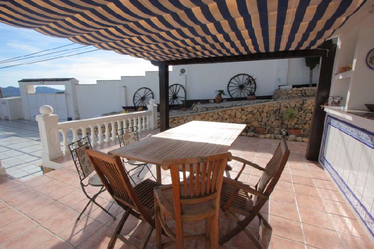 Chalet | Villa te koop in Alfas del Pi met uitzicht op zee.
