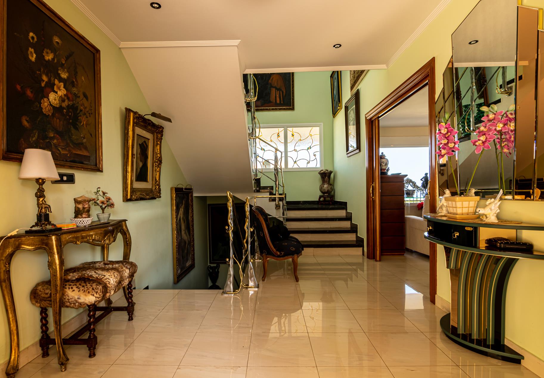 Chalet | Villa te koop in La Nucia met uitzicht op zee en de bergen