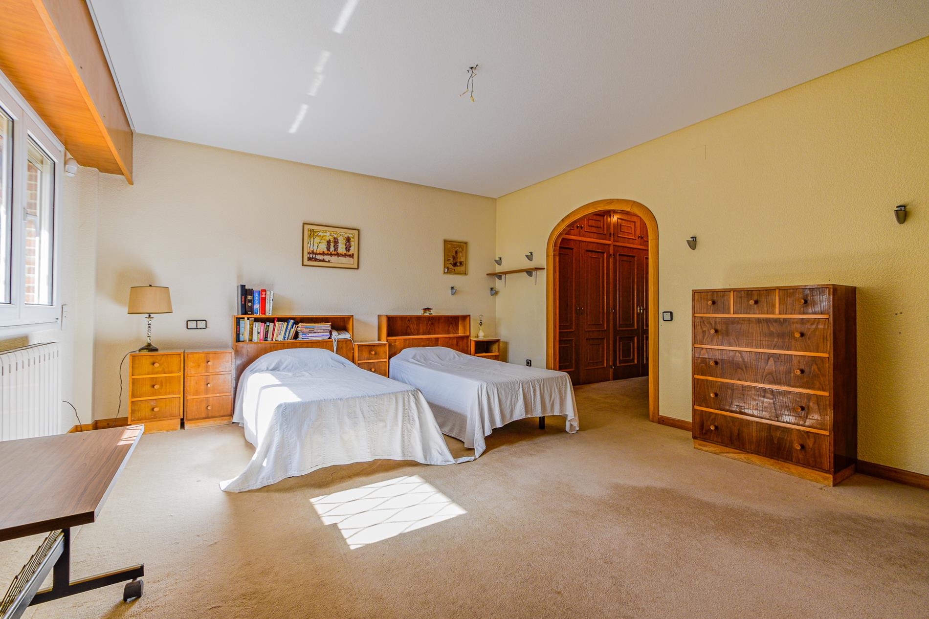 Villa te koop in La Nucia met groot perceel en ruime kamers