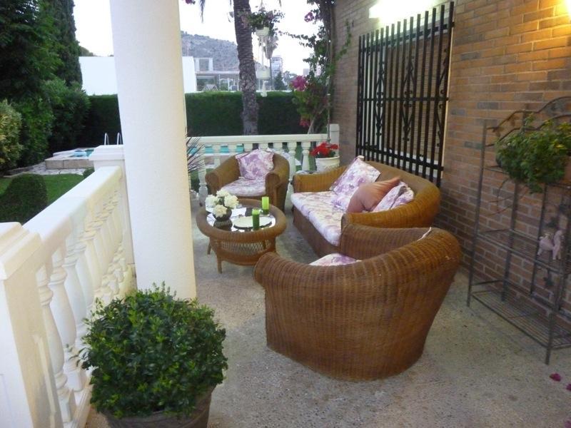 Chalet | Villa til salgs i Alicante, privilegert område