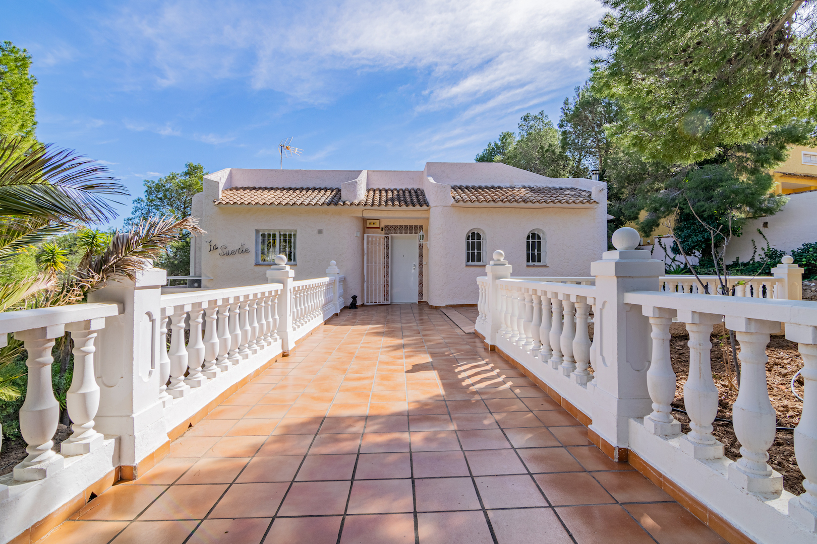 CHALET| VILLA MET ZEEZICHT TE KOOP IN ALTEA LA VELLA