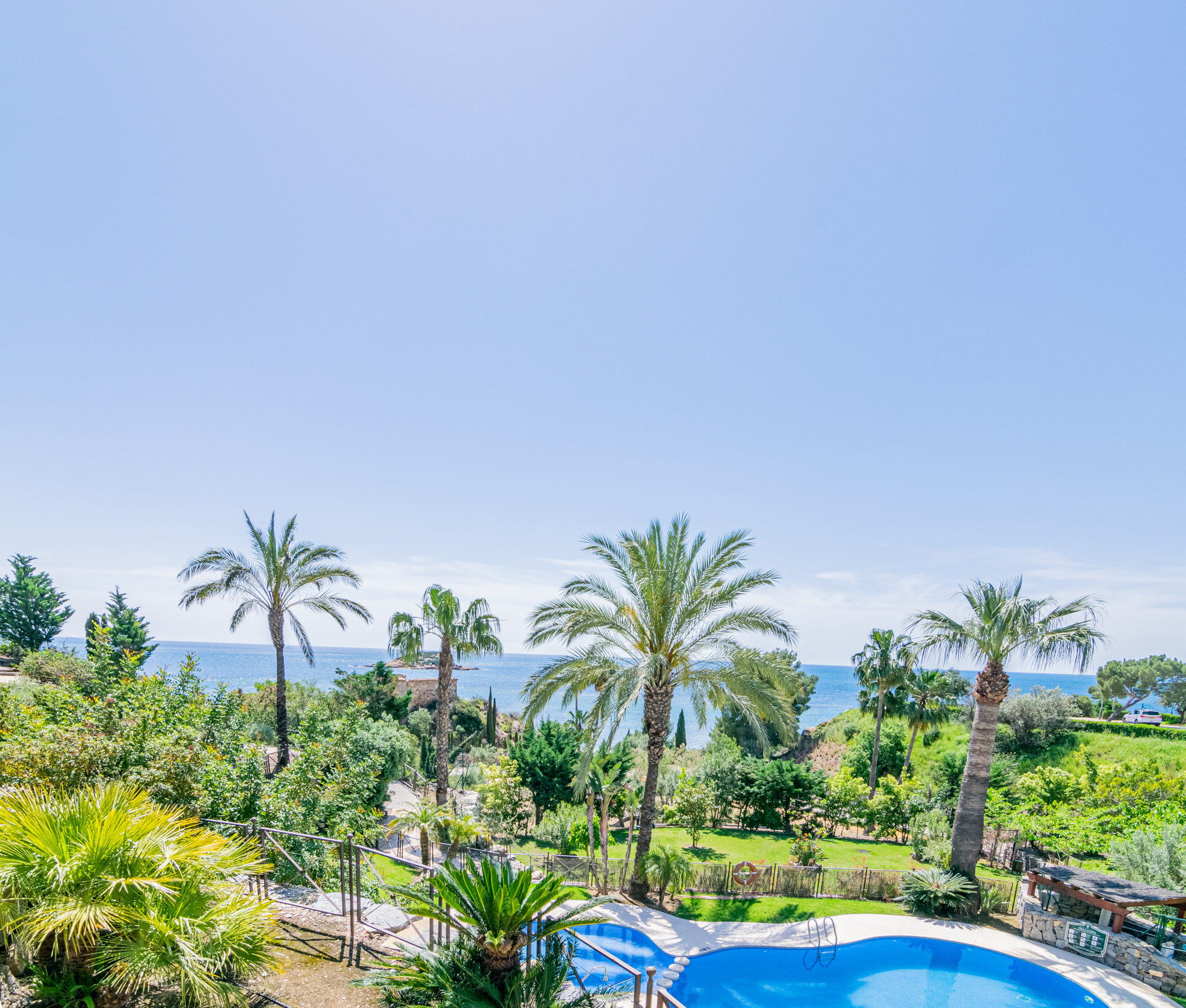 MAGNIFICO BUNGALOW CON VISTAS LA MAR EN VENTA EN ALTEA