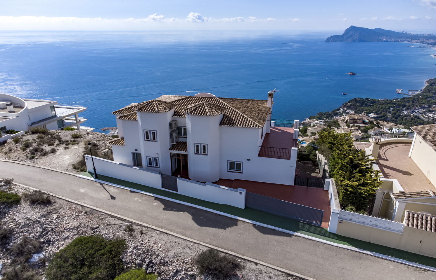 Villa avec de belles vues sur la mer à vendre à Altea Hills