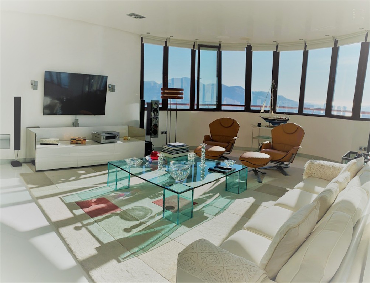 APARTMENT FOR SALE WITH VIEWS OF THE SKYLINE OF BENIDORM