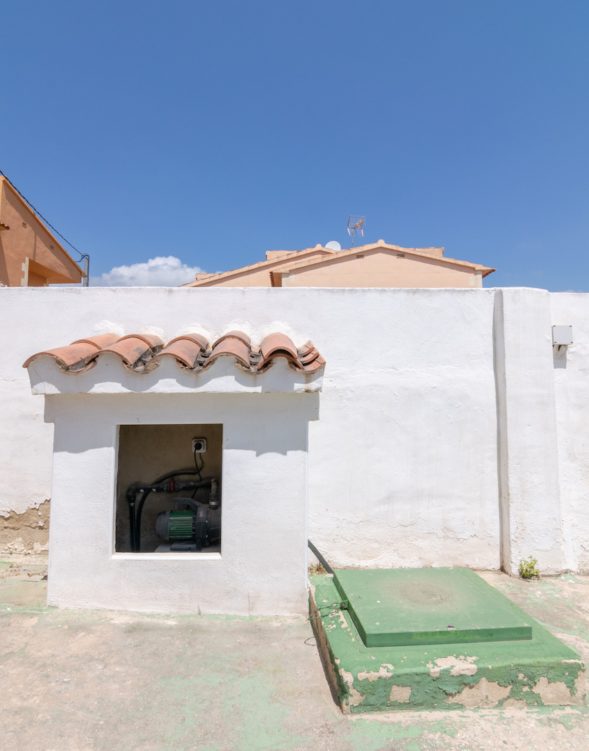 Detached villa with large plot in La Nucia