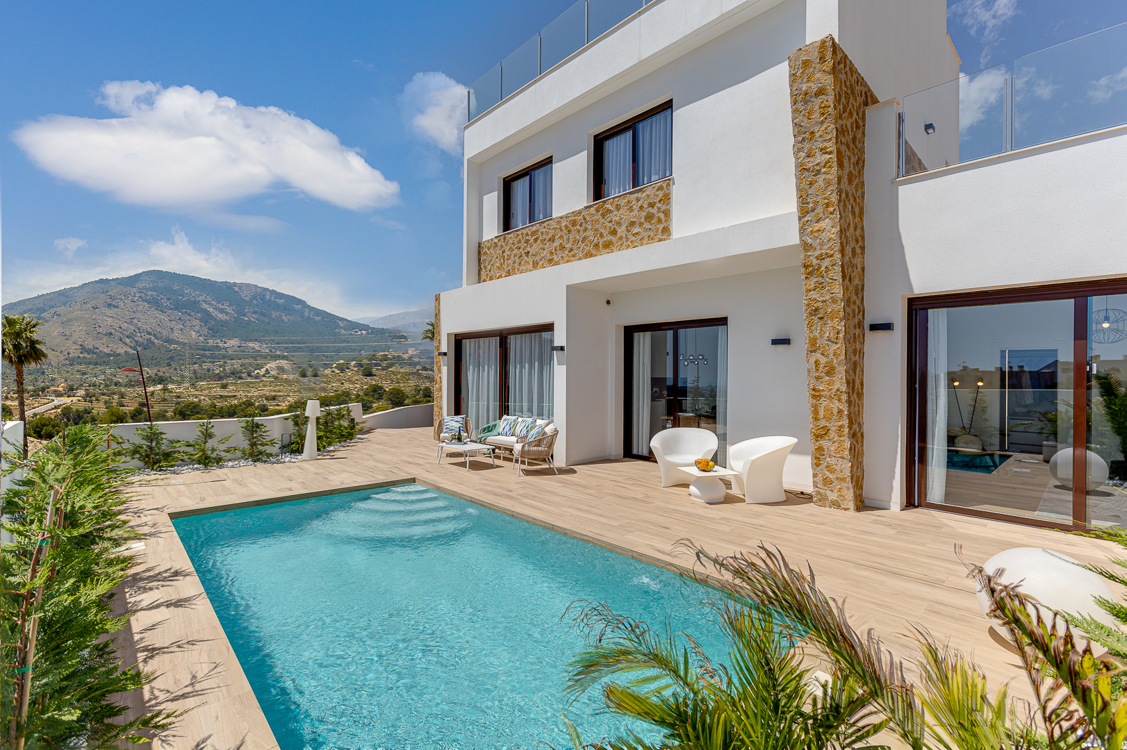 CHALET | NEWLY BUILT VILLA FOR SALE IN FINESTRAT