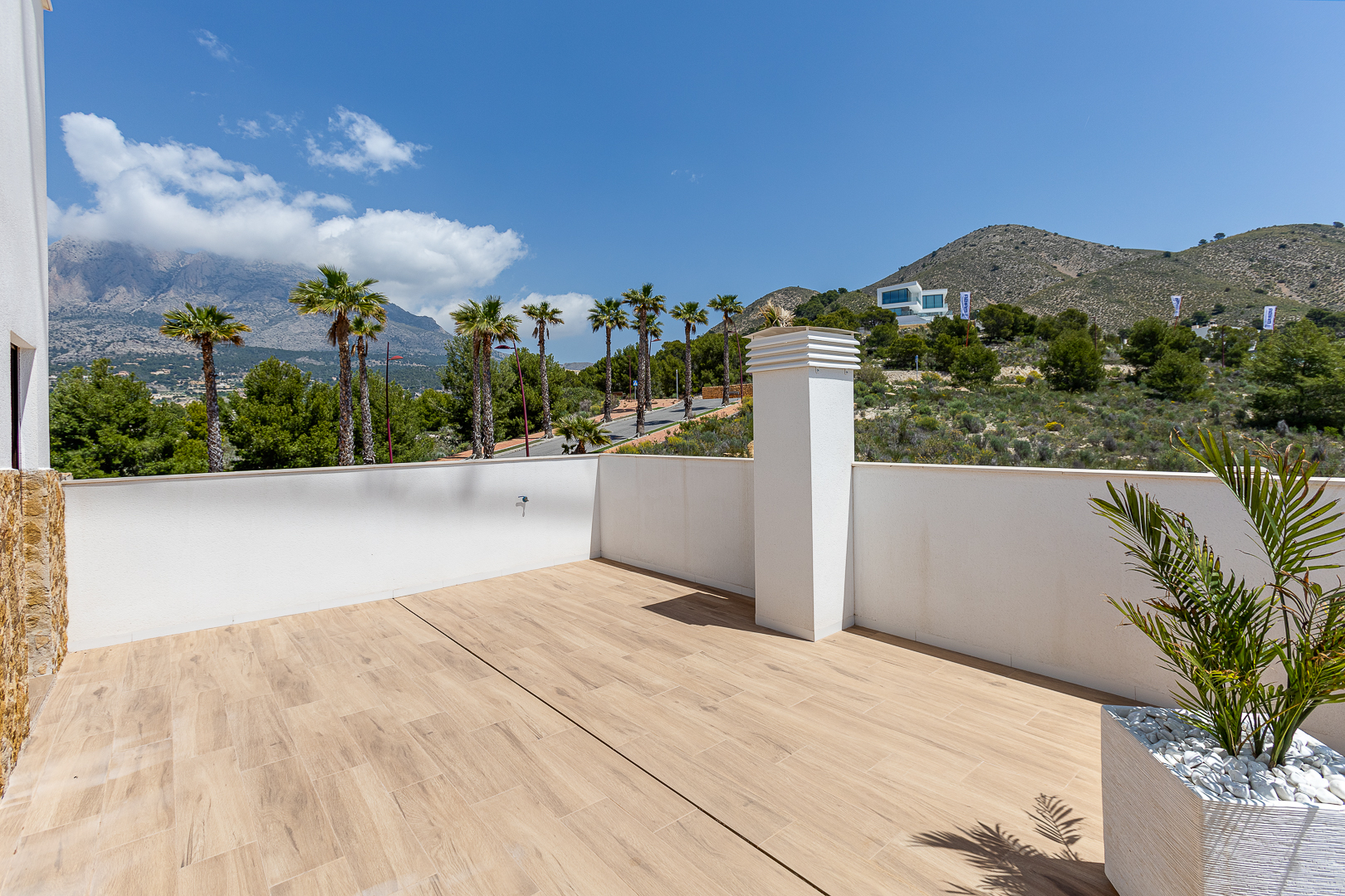 CHALET | NEWLY BUILT VILLA FOR SALE IN FINESTRAT