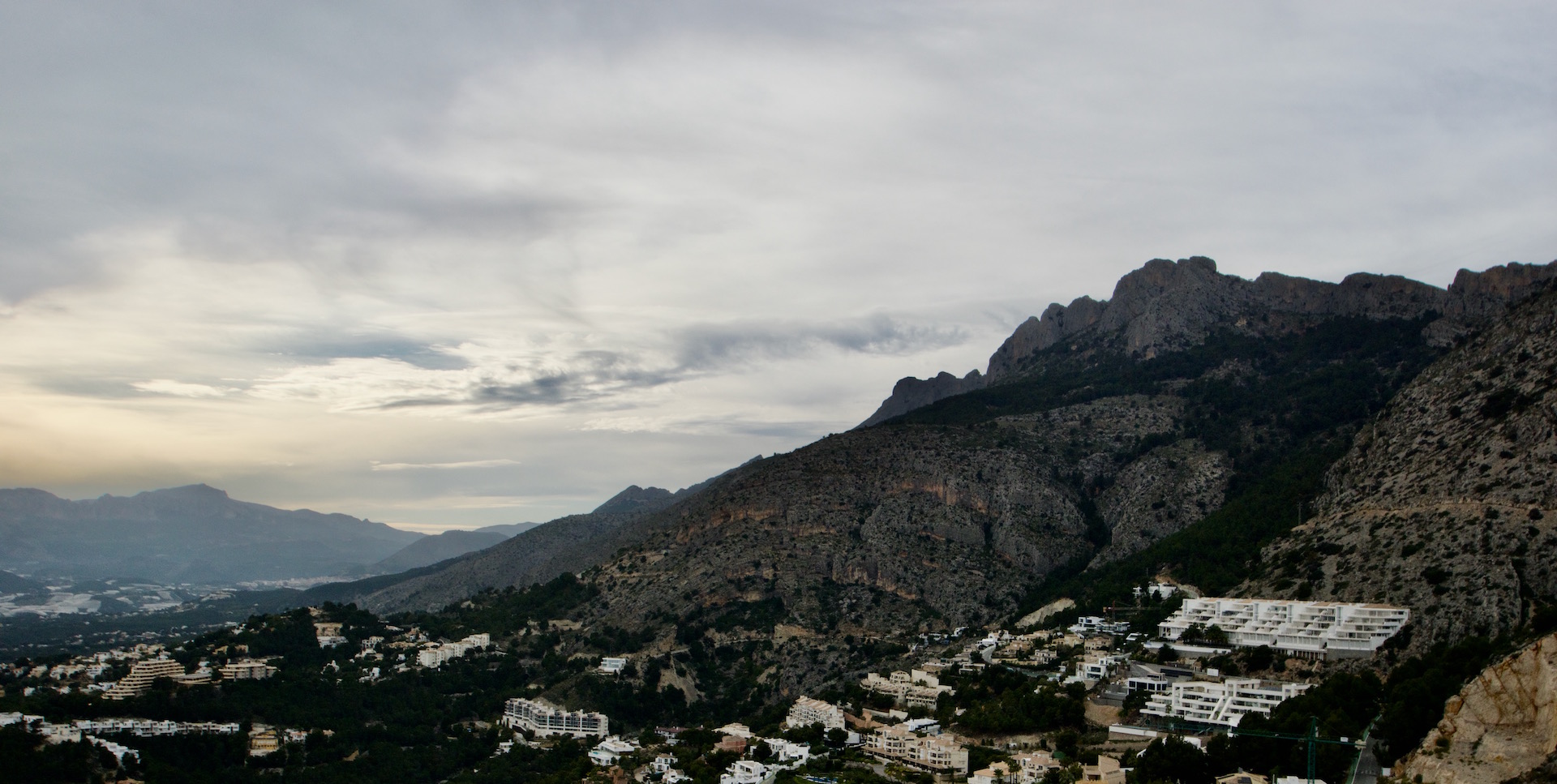 LUJOSA VILLA CON VISTAS PANORAMICAS EN VENTA EN ALTEA HILLS