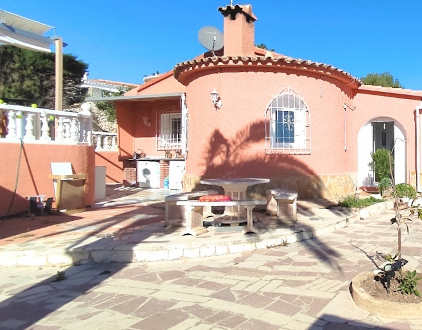 CHALET | VILLA RECIEN REFORMADA EN VENTA EN CALPE