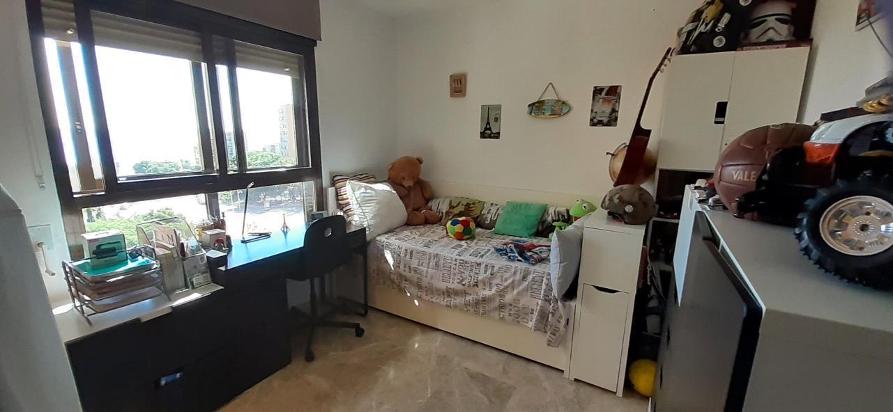 Appartement te koop in Benidorm, met uitzicht op zee