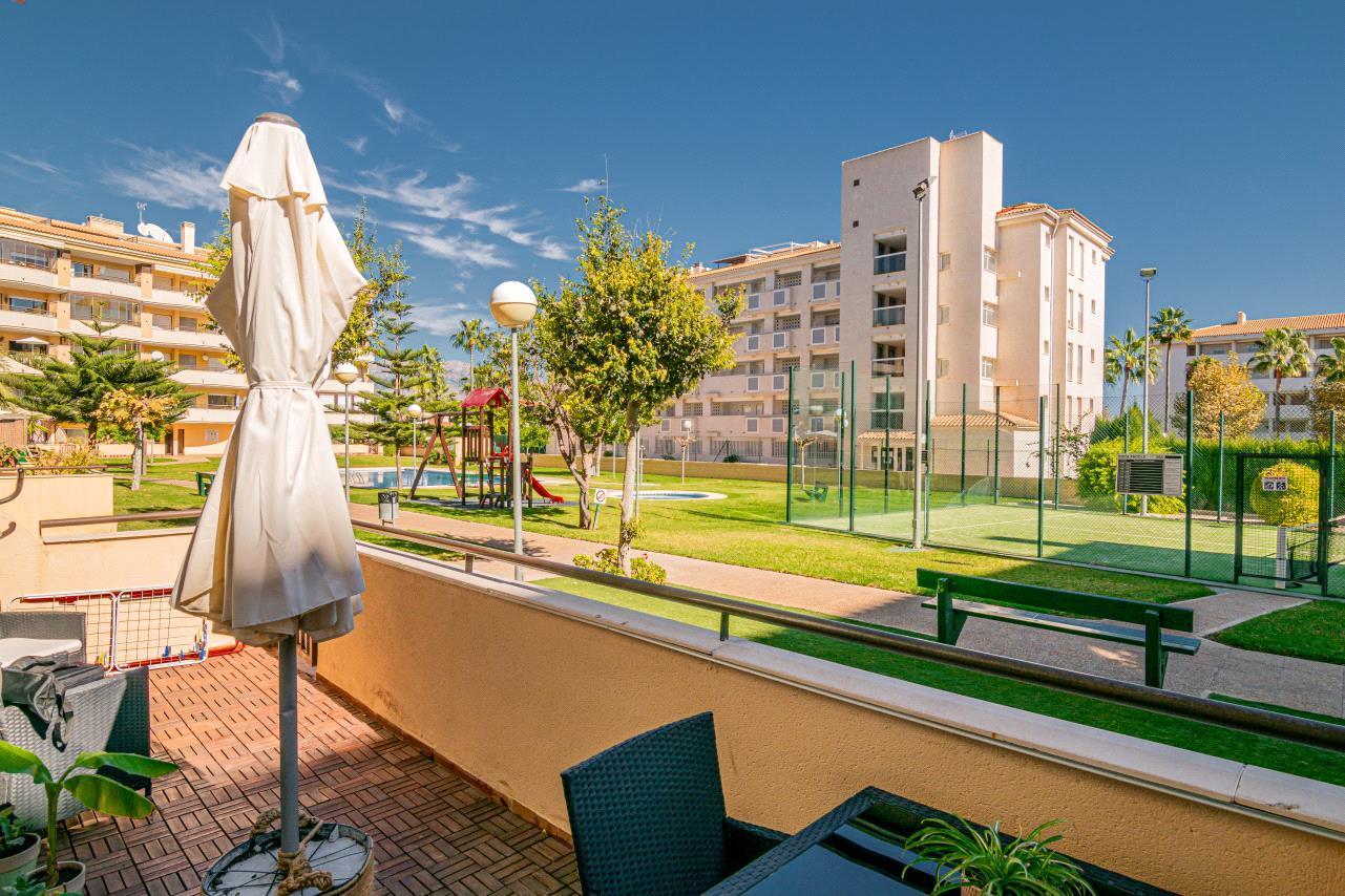 Appartement te koop in Albir in urbanisatie met zwembad