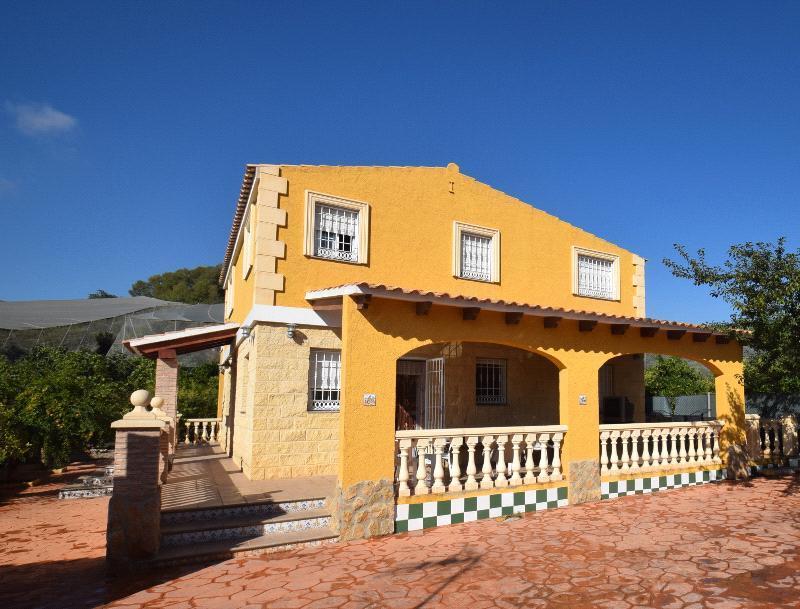 Chalet | Villa zu verkaufen in Callosa d'En Sarri'
