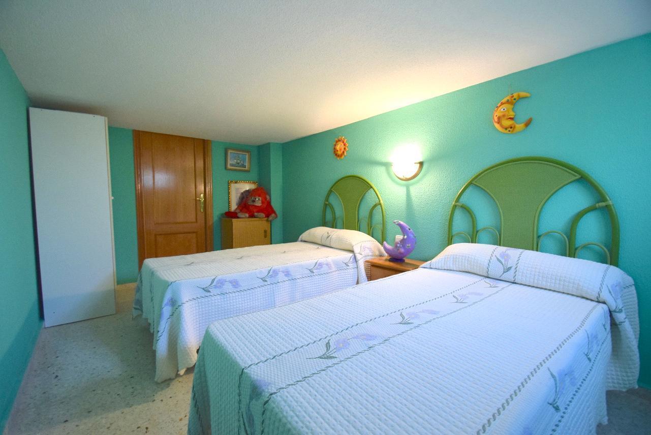 Chalet | Villa zu verkaufen in La Nucia, in der Nähe aller Dienstleistungen