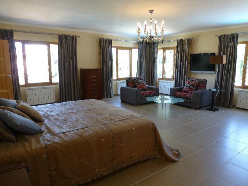 Chalet | Villa en venta en Albir, 500 metros de la playa