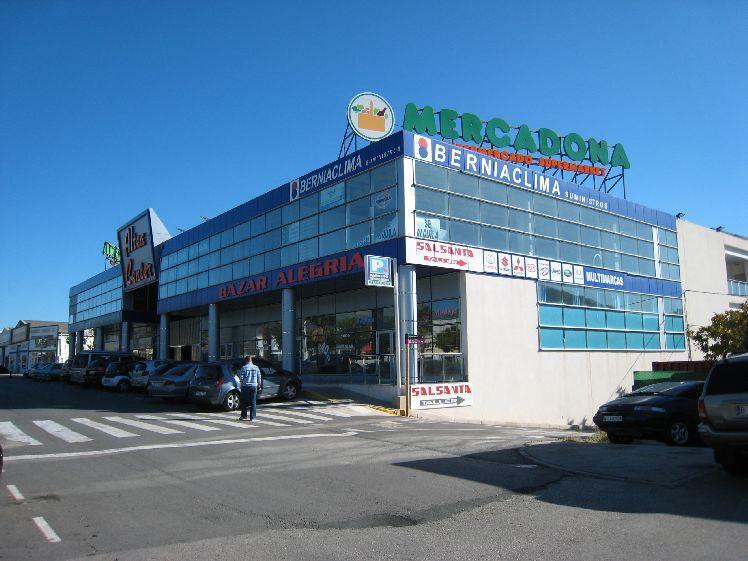 Bedrijfspanden te verkoop in Altea