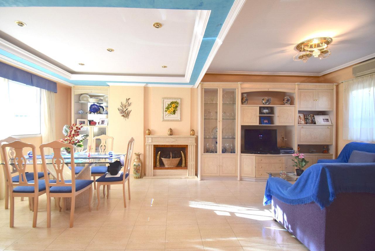 Chalet | Villa te koop in La Nucia, dicht bij alle diensten