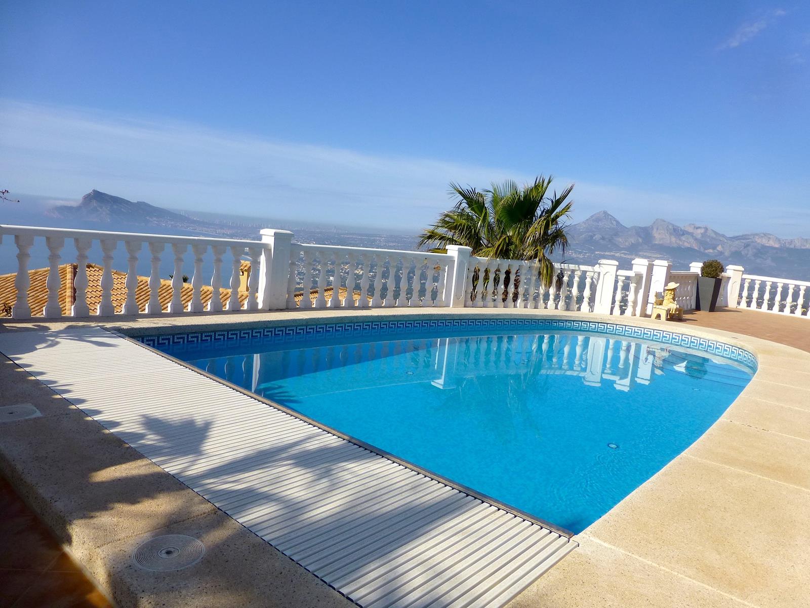 Chalet | Villa en venta en Altea con vistas al mar