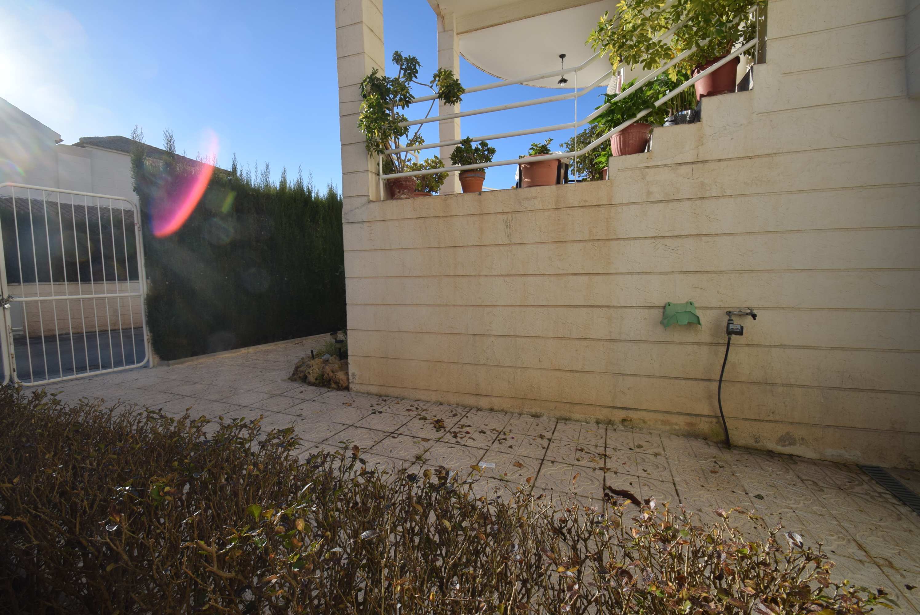 Chalet | Villa en venta en La Nucia, cerca de todos los servicios