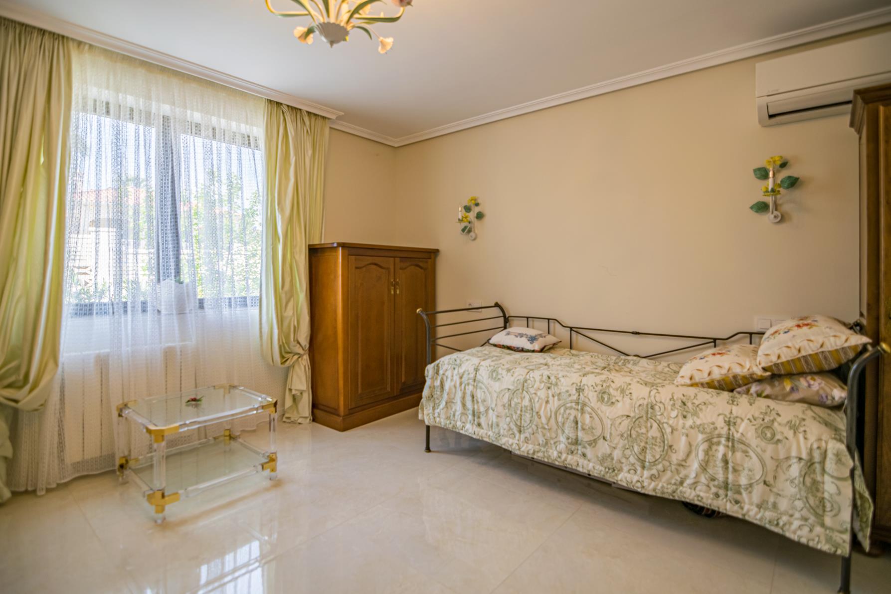Chalet | Villa zum Verkauf in Albir mit Gästewohnung